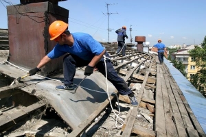 По инициативе прокуратуры г. Архангельска подрядная организация привлечена к ответственности за нарушение сроков капитального ремонта жилых домов
