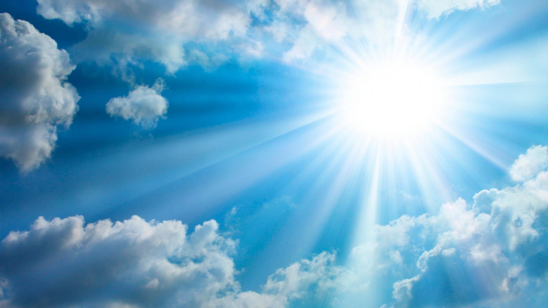 http://www.hqwallpapers.ru/nature/solntse-nebo-i-oblaka/