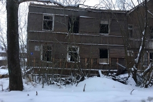 Мужчина получил тяжёлые травмы в аварийном доме (Архангельск)