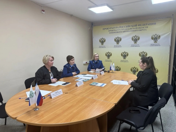 Заместителем прокурора области и автономного округа осуществлен рабочий выезд в городской округ «Город Новодвинск»