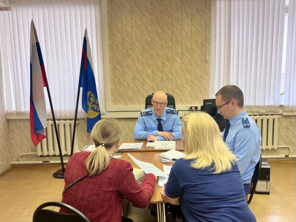 Мобильная приемная прокуратуры Архангельской области и Ненецкого автономного округа осуществила выезд в МО «Каргопольский муниципальный округ»