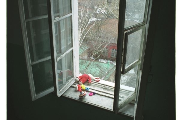 Прокуратурой Архангельской области организована проверка по факту падения малолетнего ребенка из окна