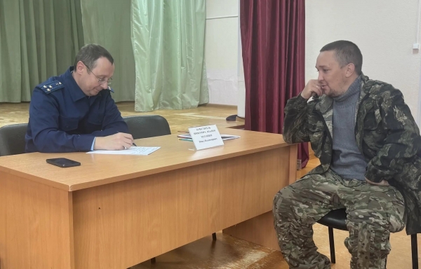 Заместитель прокурора Архангельской области и Ненецкого автономного округа Павел Матанцев в ходе работы мобильной приемной прокуратуры посетил сельское поселение «Великовисочный сельсовет» Заполярного района Ненецкого автономного округа