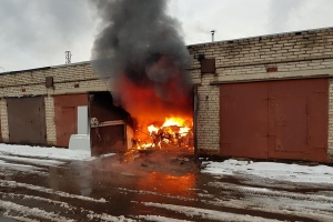 К пожару в гараже, вероятно, привёл электрообогреватель