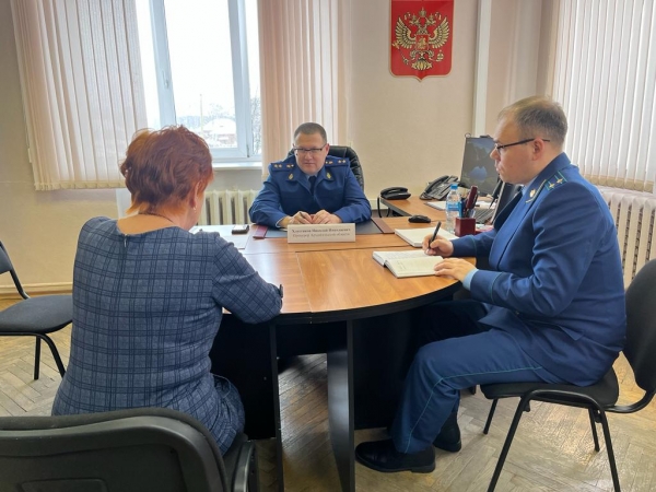 Прокурор области Николай Хлустиков провел личный прием граждан в отдаленных муниципальных образованиях Архангельской области