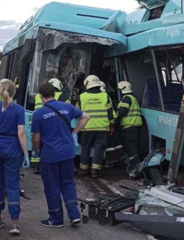 В Архангельске в суд направлено уголовное дело о ДТП с участием двух автобусов