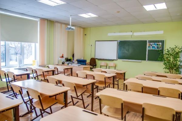 В Холмогорском районе вынесен приговор учителю средней общеобразовательной школы за истязание учеников