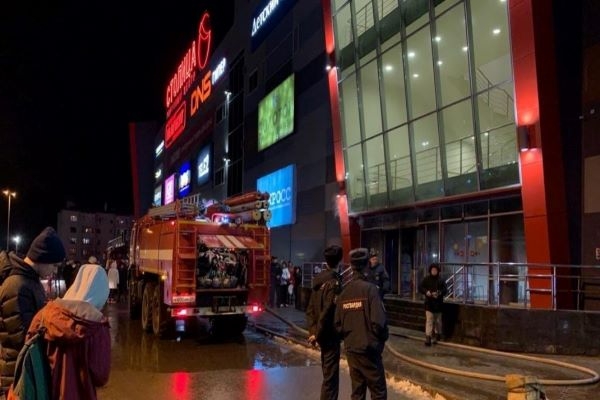 Прокуратурой области организована проверка по факту пожара в торговом центре «Столица» в г. Котлас