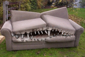 Упёртый диван. Котласская народная сказка