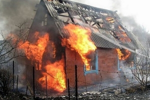Четыре человека получили ожоги при пожаре под Северодвинском