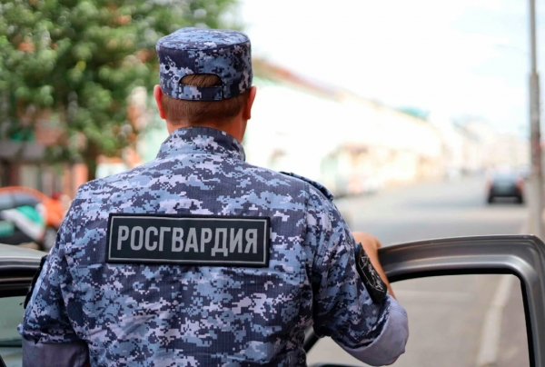 Сотрудники Росгвардии обнаружили ребенка, самовольно покинувшего детский дом в Архангельске