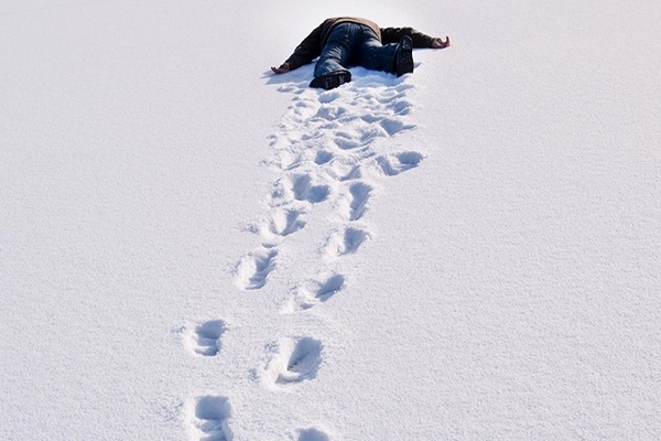 Северодвинец полчаса лежал в снегу, пока ему не вызвали «скорую»