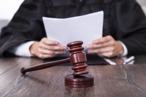 По представлению прокурора суд усилил наказание по уголовному делу о растрате и служебном подлоге