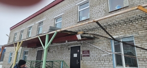 Органами прокуратуры проводится проверка по факту обрушения крыши над входом в здание детского сада в поселке Искателей Ненецкого автономного округа