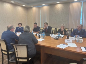 Заместителем прокурора Архангельской области и Ненецкого автономного округа совместно с министром здравоохранения Архангельской области, представителем Следственного управления Следственного комитета Российской Федерации по Архангельской области и Не