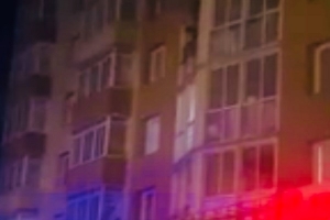 Два ночных пожара в Архангельске: девушку спасли, обошлось без пострадавших