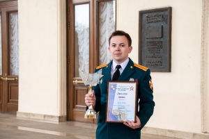 Уроженец Архангельска, проходящий военную службу в Росгвардии, стал лауреатом фестиваля армейской песни