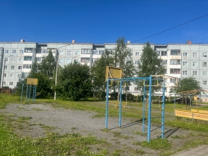Прокуратурой города Новодвинска проведена проверка исполнения законодательства об охране жизни и здоровья детей при содержании детских игровых площадок