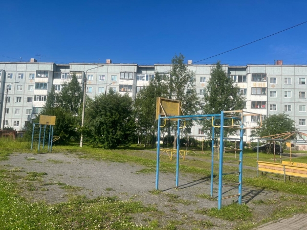 Прокуратурой города Новодвинска проведена проверка исполнения законодательства об охране жизни и здоровья детей при содержании детских игровых площадок