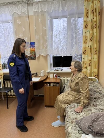 Прокурором Холмогорского района проведены надзорные мероприятия на социально значимых объектах в с. Емецк