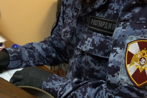 За неделю сотрудники Росгвардии при проверке владельцев оружия в Архангельской области выявили 20 нарушений и изъяли пять единиц оружия
