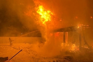 Двухэтажный дачный дом горел под Архангельском