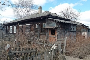 По иску Котласского межрайонного прокурора суд обязал муниципалитет снести двенадцать аварийных домов, расселенных в рамках реализации национального проекта «Жилье и городская среда»