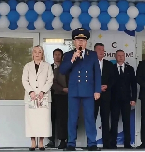 Работники прокуратуры Архангельской области и Ненецкого автономного округа приняли участие в торжественных линейках, посвященных Дню знаний