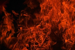 В сгоревшем коттедже под Архангельском обнаружено тело мужчины