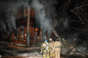При пожаре в Онеге эвакуированы четыре человека
